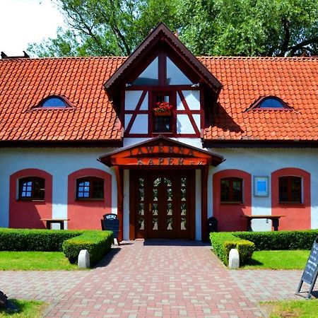 Tawerna Kaper Hotell Iława Exteriör bild