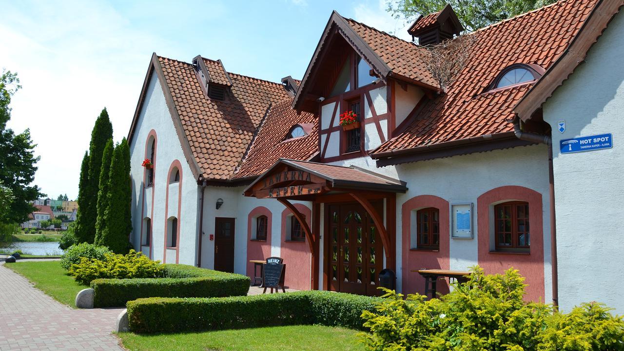 Tawerna Kaper Hotell Iława Exteriör bild